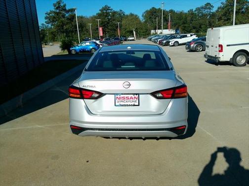 2025 Nissan Altima S FWD