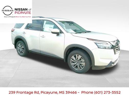 2025 Nissan Pathfinder SV FWD