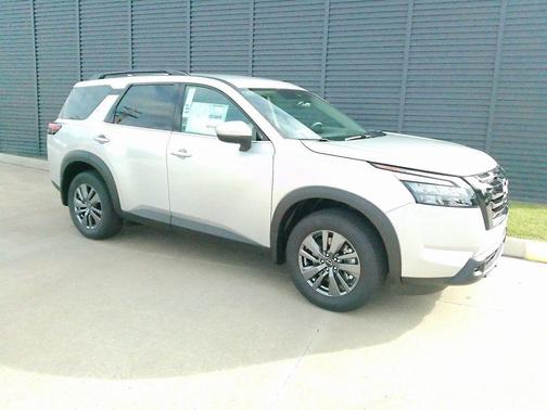 2025 Nissan Pathfinder SV FWD