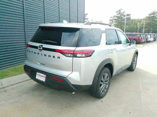 2025 Nissan Pathfinder SV FWD