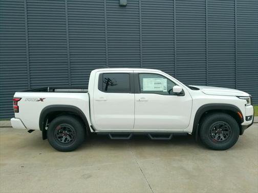 2025 Nissan Frontier PRO-X