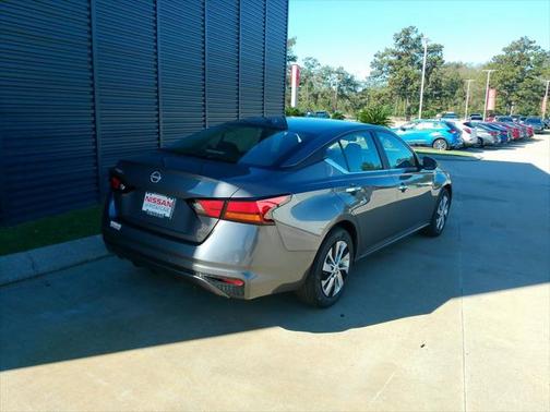 2025 Nissan Altima S FWD