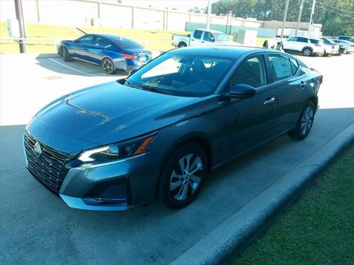 2025 Nissan Altima S FWD