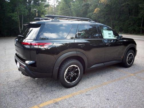 2025 Nissan Pathfinder Rock Creek 4WD