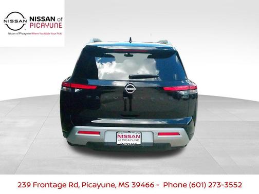 2025 Nissan Pathfinder SL FWD