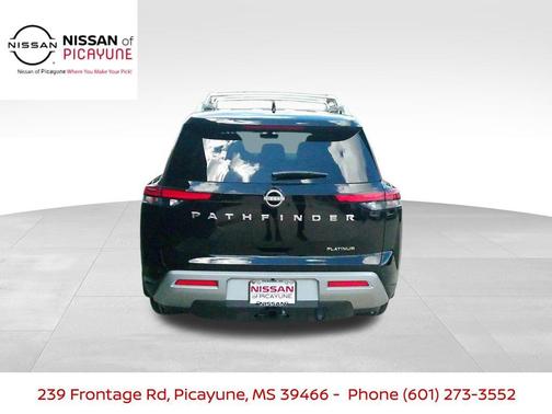 2025 Nissan Pathfinder Platinum FWD