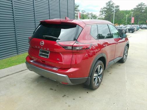 2024 Nissan Rogue SL