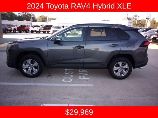 2024 Toyota RAV4 Hybrid XLE