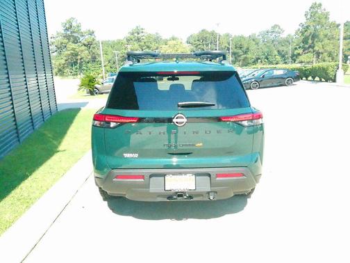 2025 Nissan Pathfinder Rock Creek 4WD