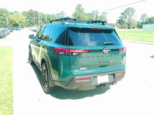 2025 Nissan Pathfinder Rock Creek 4WD