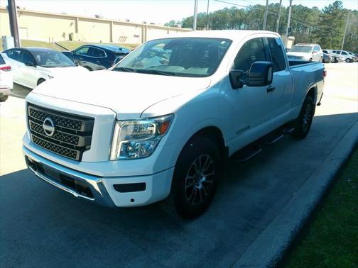 2024 Nissan Titan SV
