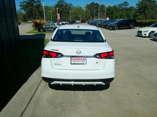 2025 Nissan Versa 1.6 S