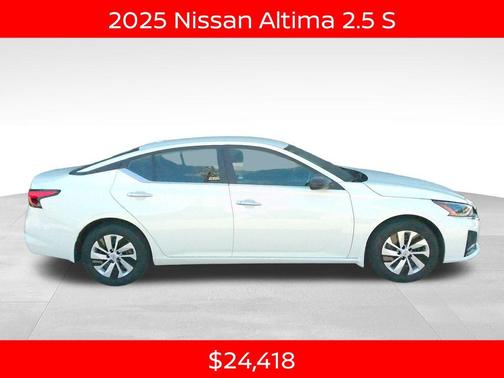 2025 Nissan Altima S FWD
