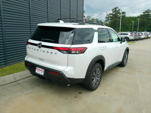 2025 Nissan Pathfinder SV FWD