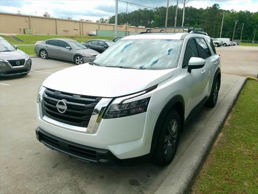 2025 Nissan Pathfinder SV FWD