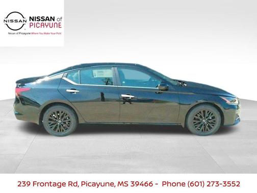 2025 Nissan Altima SV FWD