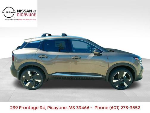 2025 Nissan Kicks SR