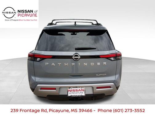 2025 Nissan Pathfinder Platinum FWD