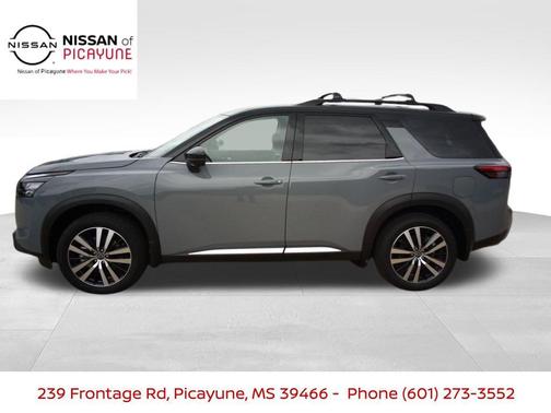 2025 Nissan Pathfinder Platinum FWD