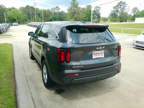 2023 Kia Sorento LX