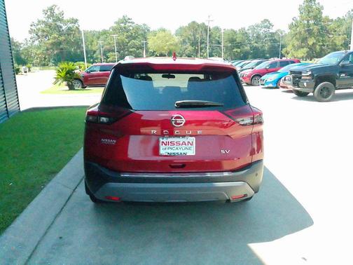 2021 Nissan Rogue SV