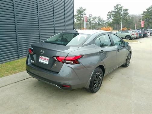 2025 Nissan Versa 1.6 S