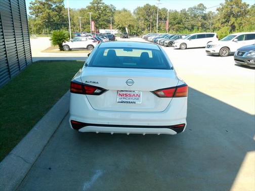2025 Nissan Altima S FWD