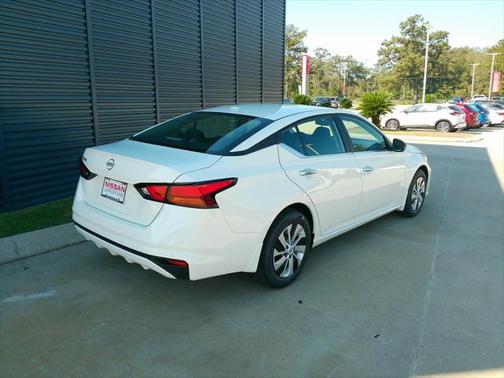 2025 Nissan Altima S FWD