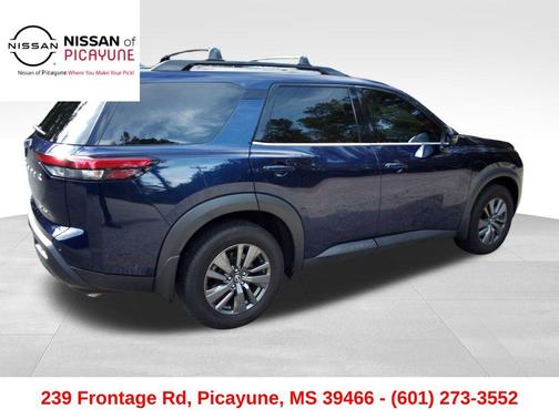 2022 Nissan Pathfinder SV 4WD