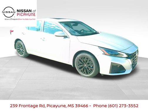 2025 Nissan Altima SV FWD