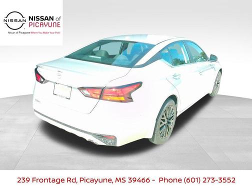 2025 Nissan Altima SV FWD