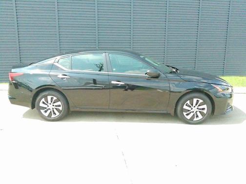 2024 Nissan Altima S FWD