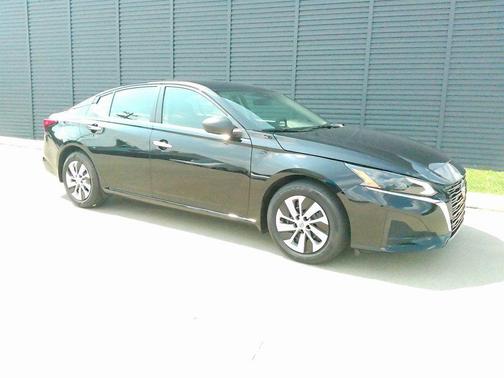 2024 Nissan Altima S FWD