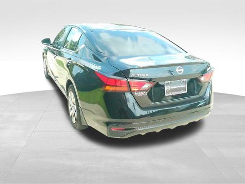2024 Nissan Altima S FWD