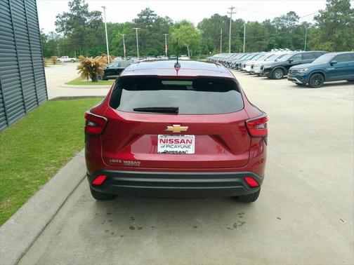 2025 Chevrolet Trax LS