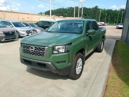 2022 Nissan Frontier SV