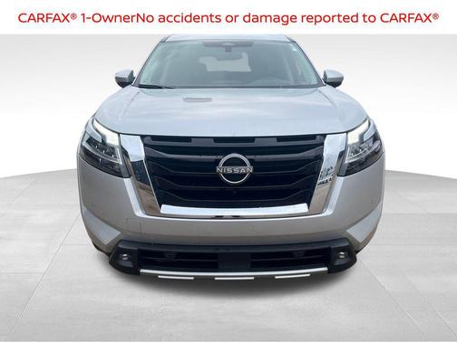 2022 Nissan Pathfinder Platinum 2WD