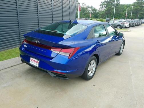 2023 Hyundai ELANTRA SE