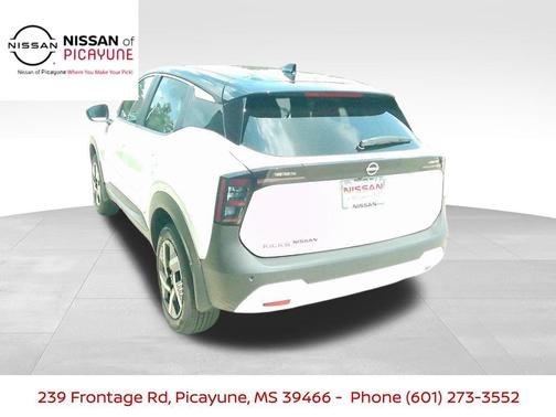 2025 Nissan Kicks SV