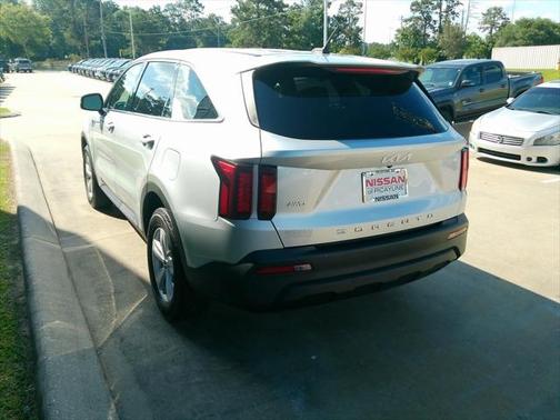 2022 Kia Sorento LX