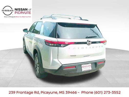 2025 Nissan Pathfinder SV 4WD