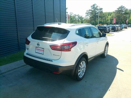2022 Nissan Rogue Sport SV