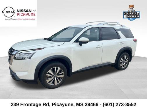 2023 Nissan Pathfinder SL FWD