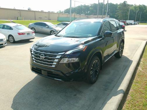 2025 Nissan Rogue Platinum