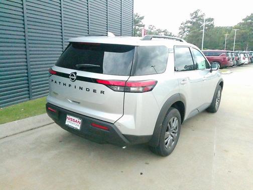 2025 Nissan Pathfinder SV FWD