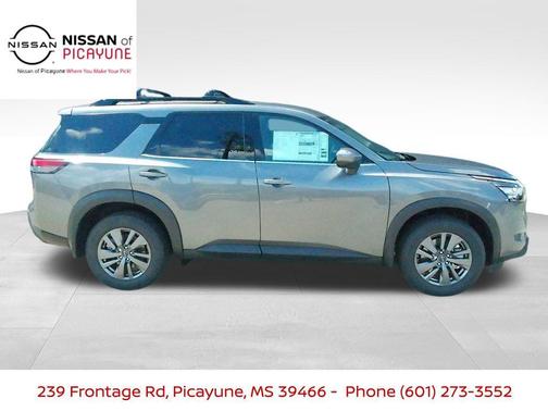 2025 Nissan Pathfinder SV FWD