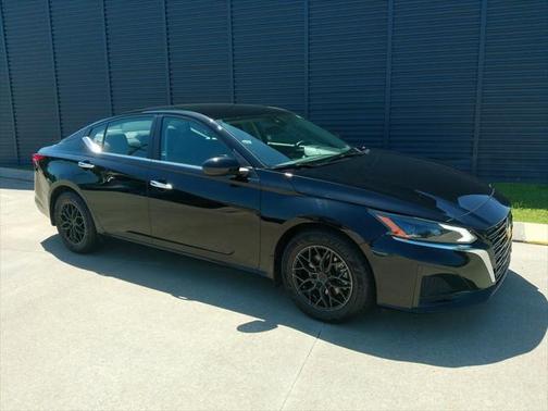 2023 Nissan Altima S FWD