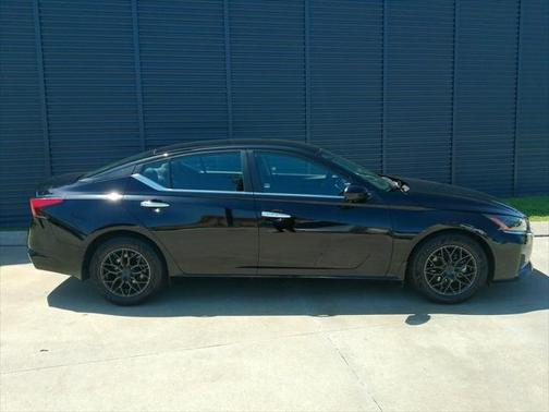 2023 Nissan Altima S FWD