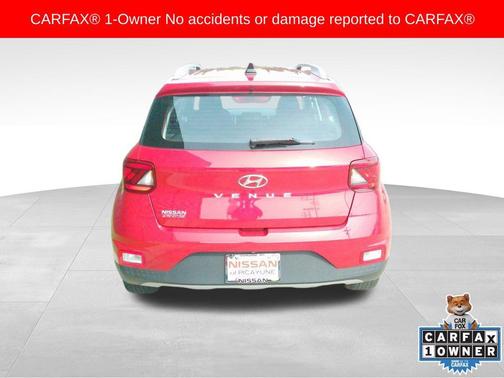 2022 Hyundai VENUE SEL