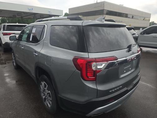 2023 GMC Acadia AWD SLT